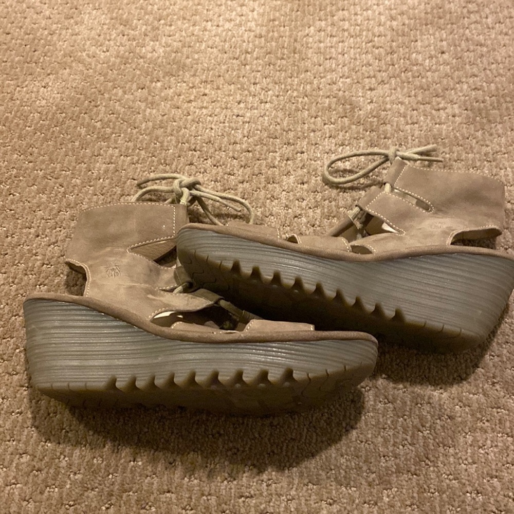 Fly London glatiator sandals